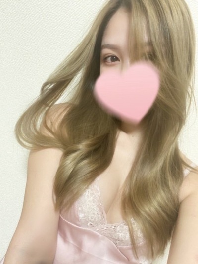 新人かりなさんの写真